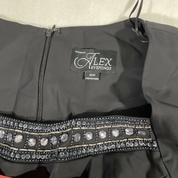 NEW Alex Evenings [ PLUS 16W ] Embellished Neck Ruched Sheath Dress Black‎ - Picture 5 of 12